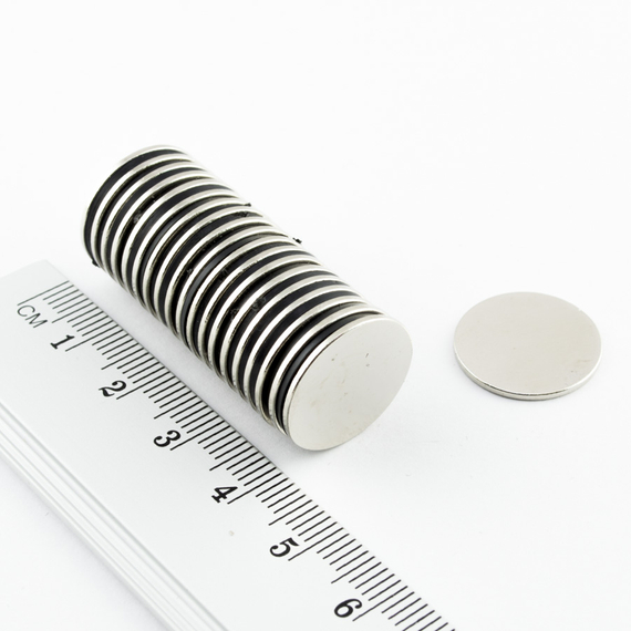 MW 17x1 / N38 - magnes neodymowy walcowy