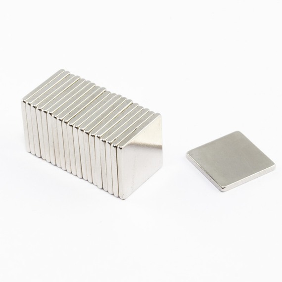 MPŁ 10x10x1 / N38 - magnes neodymowy płytkowy
